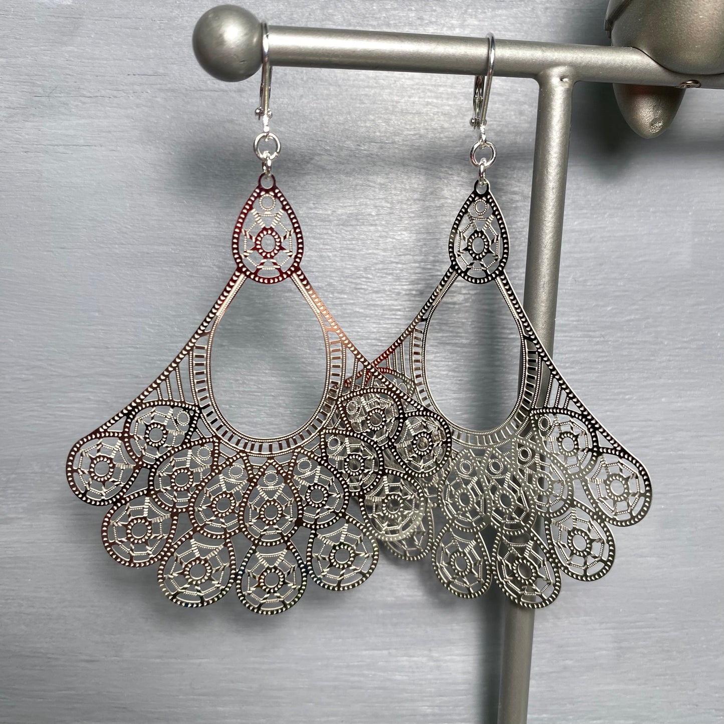 Peacock's Tail Engraved Earrings